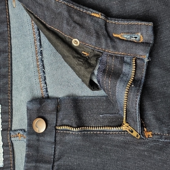 Joe's Cigarette Jeans - Picture 9 of 10